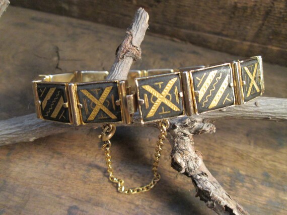 Vintage Gold-Tone and Black Enamel Metal Bracelet… - image 3