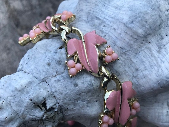 Vintage Coro Gold-Tone Necklace with Pink Enamel … - image 8