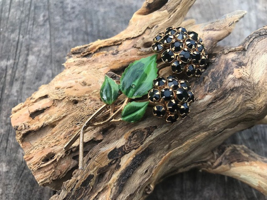 60s Green Flower Pin - Etsy