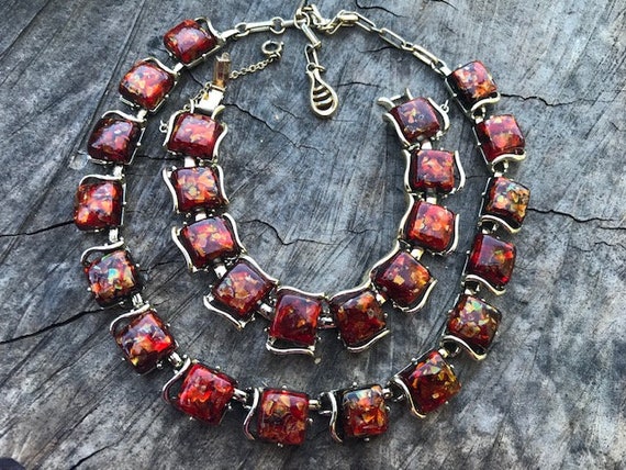 Vintage 1960's Coro Pegasus Red Confetti Necklace… - image 5