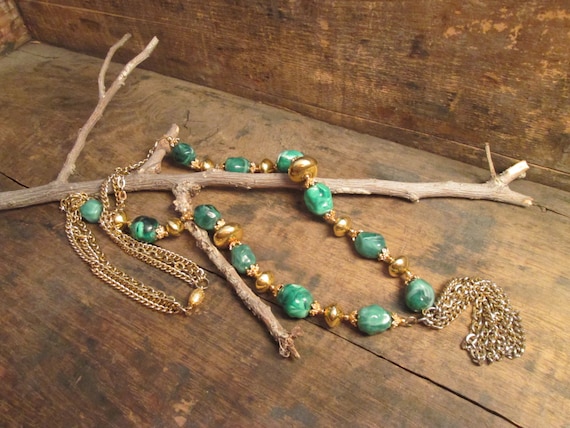 Collier Vintage Français Perles Vertes Et Dorées - État Neuf (sans Emballage)