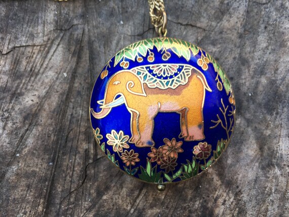 Vintage 1970s Braided Gold-tone Necklace With Elephant and