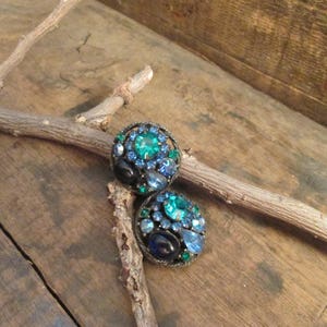 Vintage Antiqued Weiss Multi-Colored Dimensional Rhinestone Clip Earrings  (A-32)