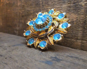 Vintage Antique Style Gold-Tone Wrapped Leaf Brooch in Prong-Set with Teal Blue Rhinestones  (B-123)