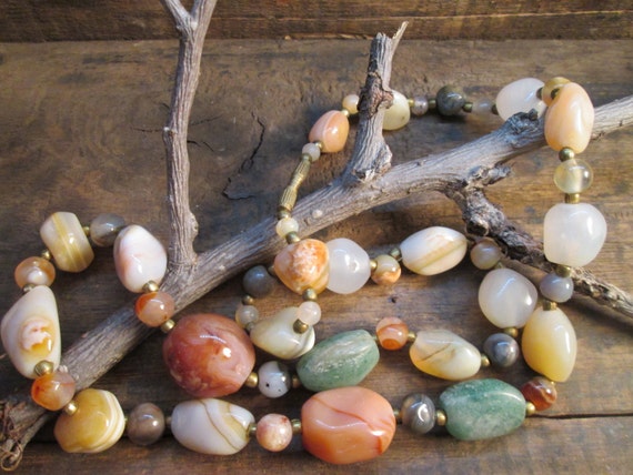 Vintage Carved and Polished Agate Stone Necklace … - image 1