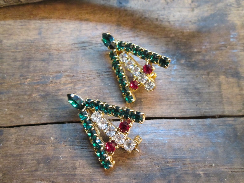 Vintage Petite Set of Christmas Rhinestone Tree Brooches