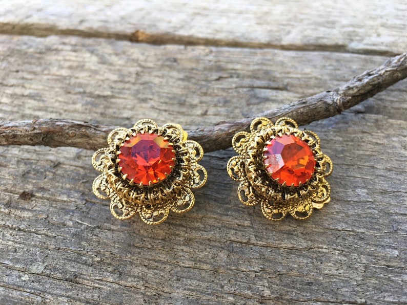 Orange Rhinestone Flower Shape Clip Ons Filigree Floral Clip Earrings Vintage Gold Tone 1960s Victorian Style Earrings