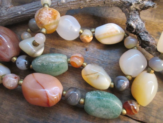 Vintage Carved and Polished Agate Stone Necklace … - image 5