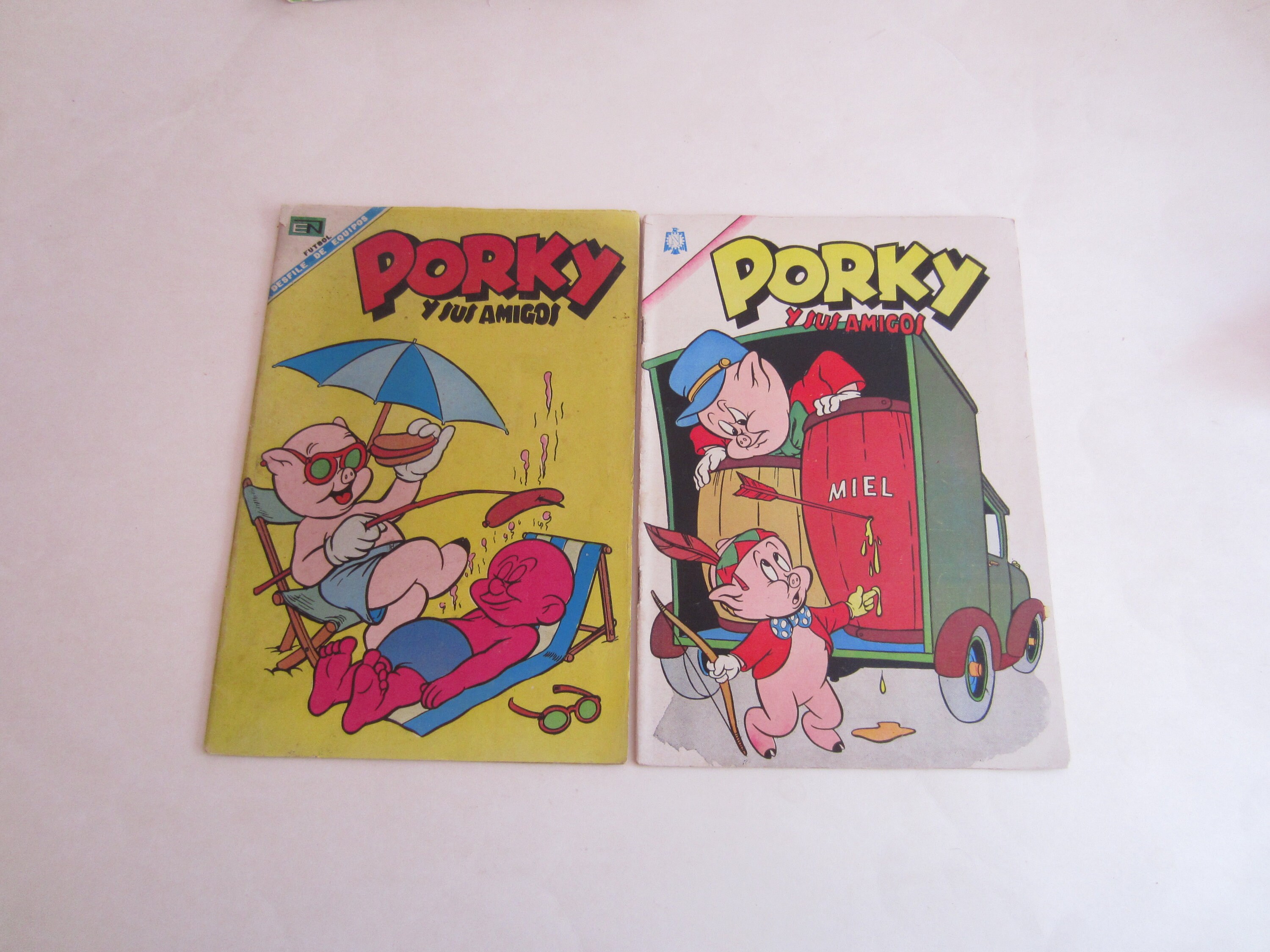 Vintage 1960s Porky And Friends Comic Books Spanish Edition Vintage Warner Brothers Comics Vintage Porky Y Sus Amigos Comic Books - 