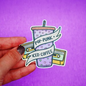 Pop-Punk und Eiskaffee Holografischer Sticker 7cm