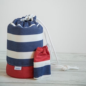 Nautische Eimer Tasche, Große Strand Tasche mit Rot & Weiß Streifen, Blaue Kordelzug Tasche, Segeln Reisetasche, Sommer Schulter Geldbörse