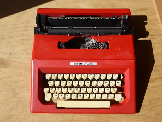 Professionally Serviced Red Olivetti Lettera 25 Typewriter Working