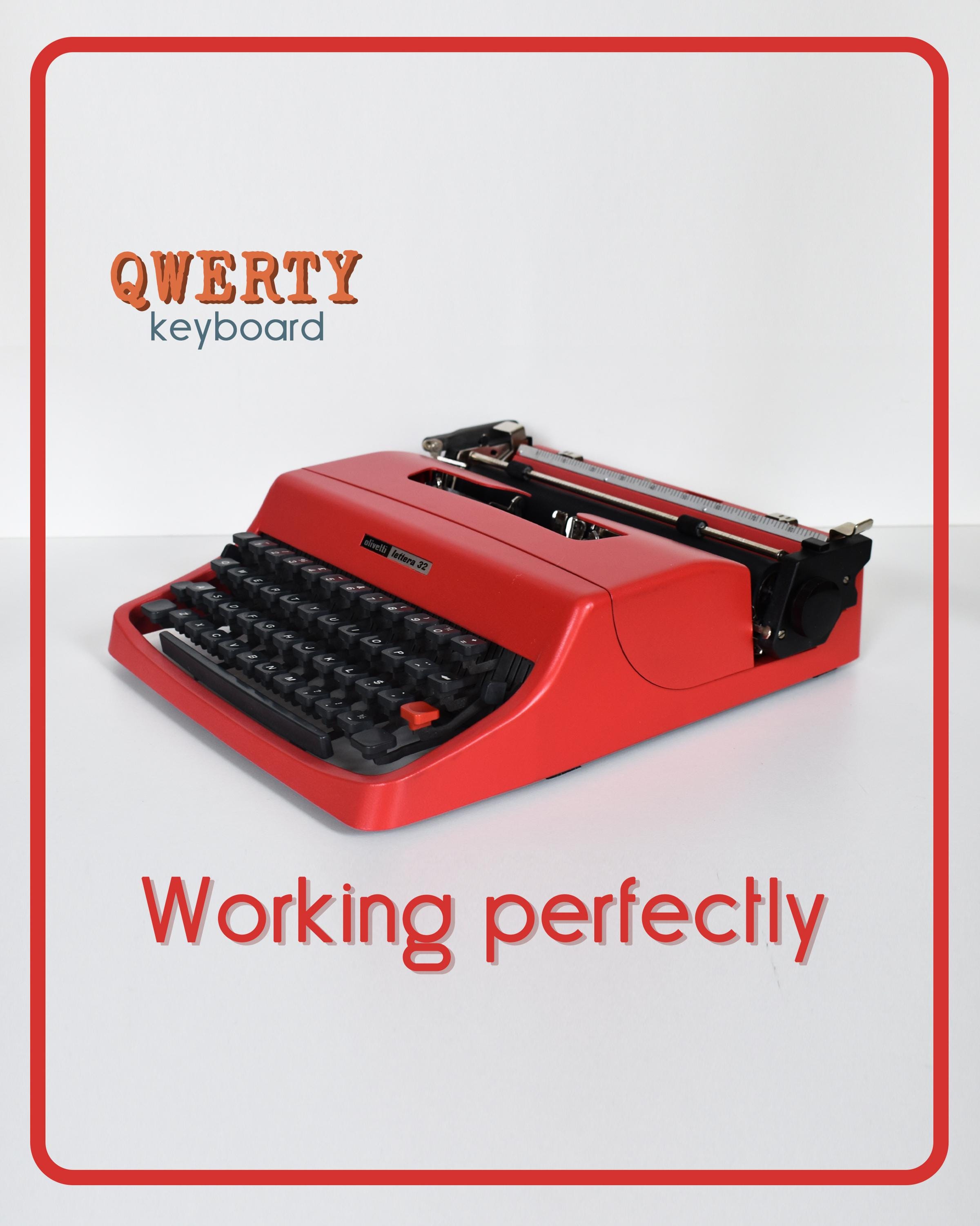 カスタムカラーもご用意 - ライトレッド Olivetti Lettera 32 タイプ