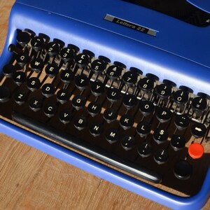 CUSTOM MADE Typewriter 1950's Royal Blue Olivetti Lettera 22 Fully Serviced Working Perfectly image 2