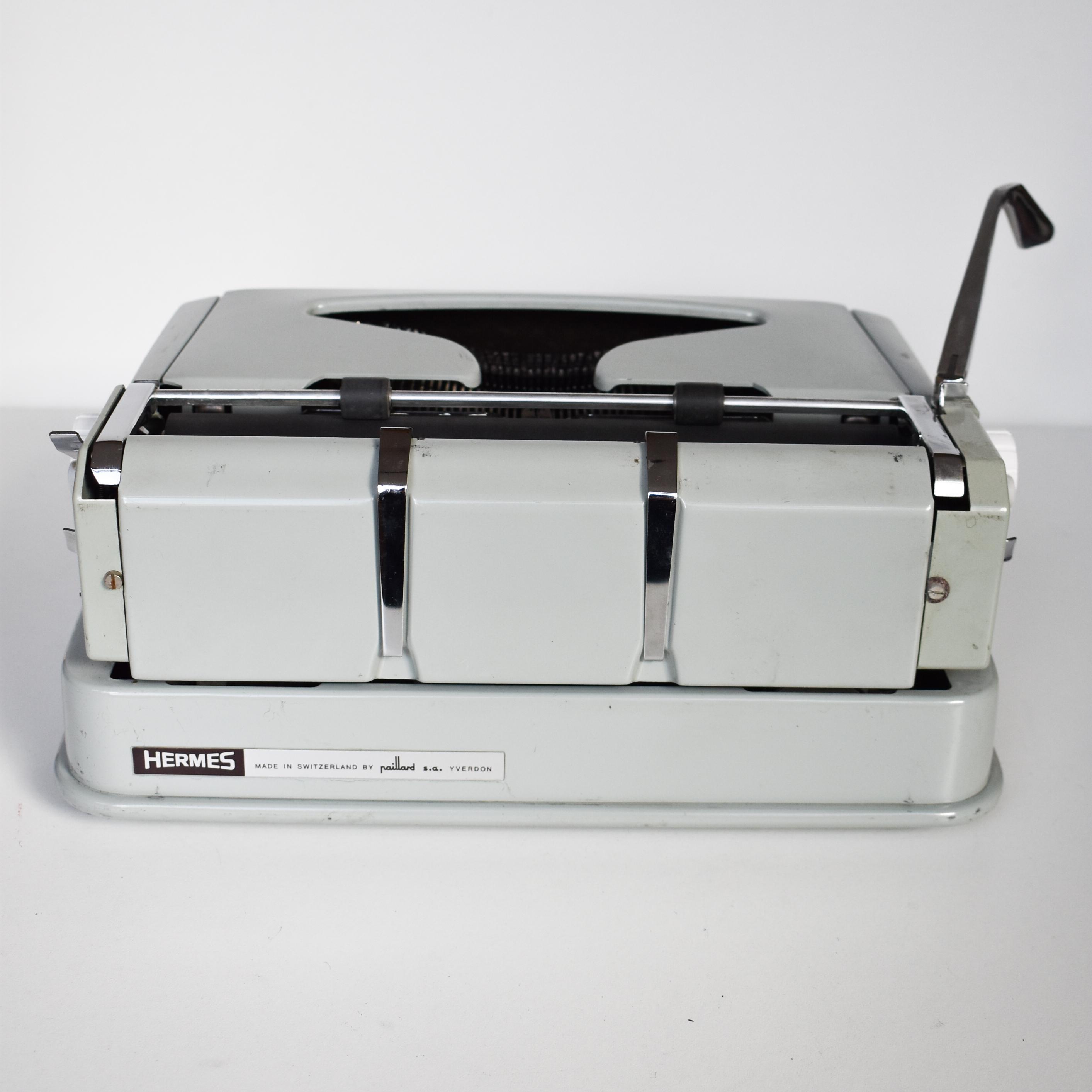 完璧に動作するタイプライター - 新品プラテン - Hermes Media 3