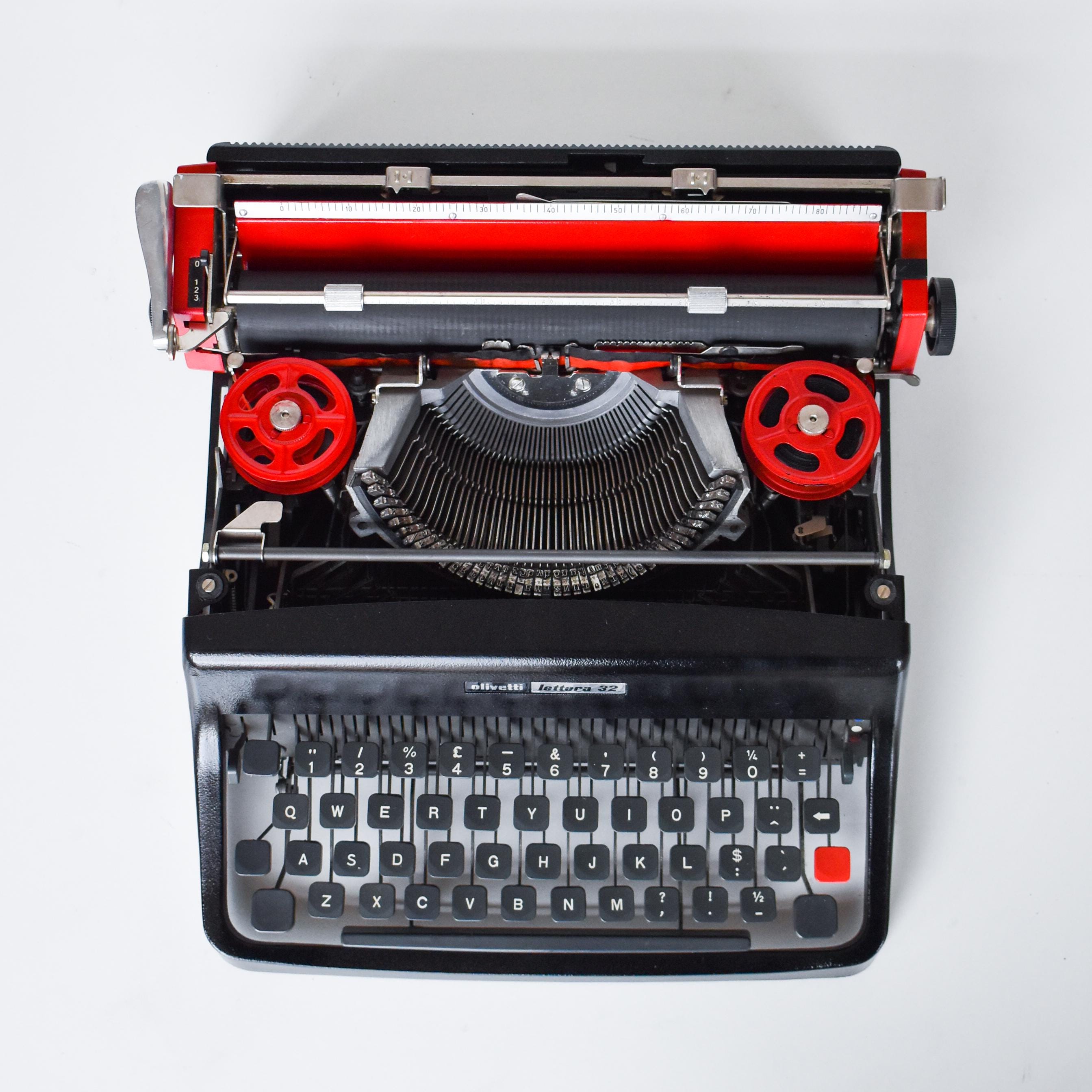 カスタムカラーもご用意 - 2色展開 Olivetti Lettera 32 タイプ