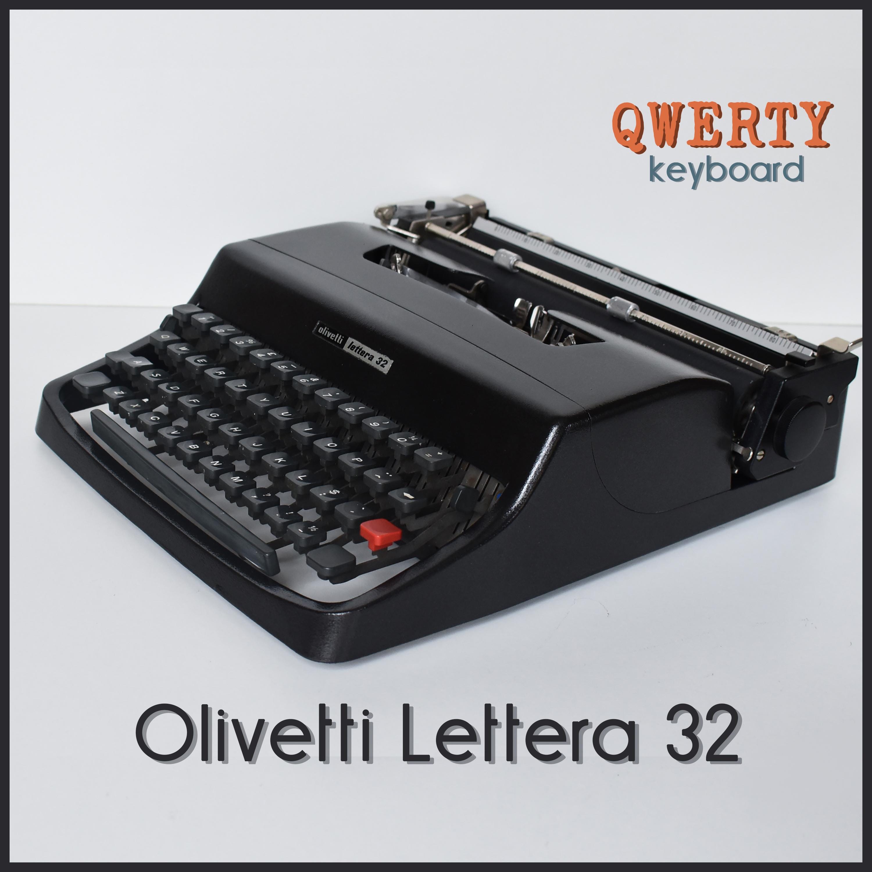 Olivetti Lettera 32 Glossy Black Vintage Manual Typewriter
