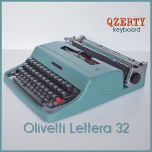 Professionally Serviced - Italian Blue Olivetti Lettera 32 Typewriter - Working Perfectly