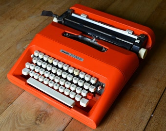 MADE TO ORDER - Professionally Serviced - Orange Olivetti Lettera 35 Typewriter -  Working Perfectly