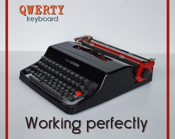 OLIVETTI LETTERA 32 Typewriter Original Teal Color in Perfect