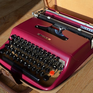 olivetti Lettera 32 中古タイプライター｜タイプライター専門店