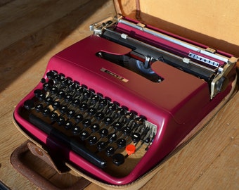 CUSTOM MADE Typewriter - 1950's Red/Pink Olivetti Lettera 22 - Fully Serviced - Working Perfectly