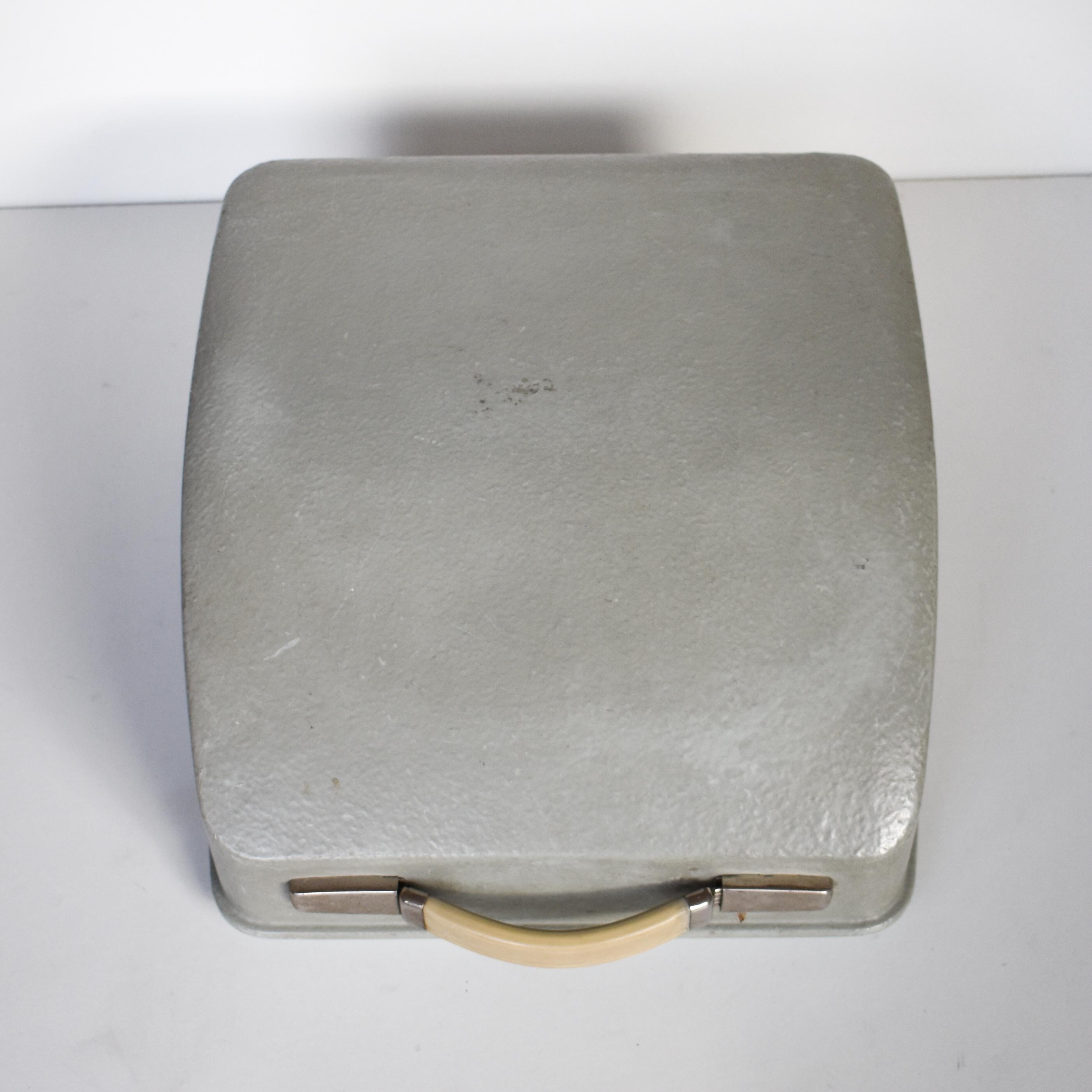 完璧に動作するタイプライター - 新品プラテン - Hermes Media 3