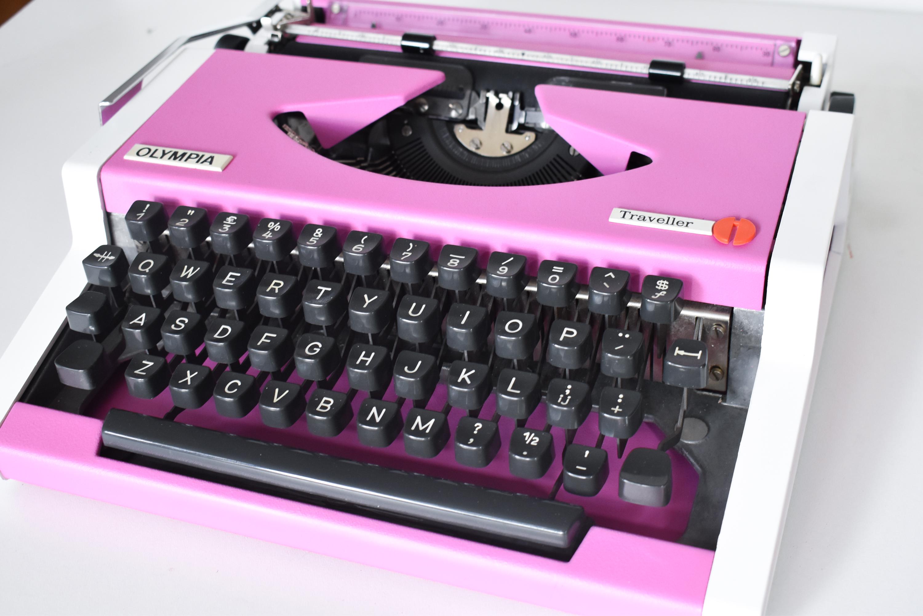 カスタムカラーもご用意 - ピンクのオリンピア トラベラー タイプ