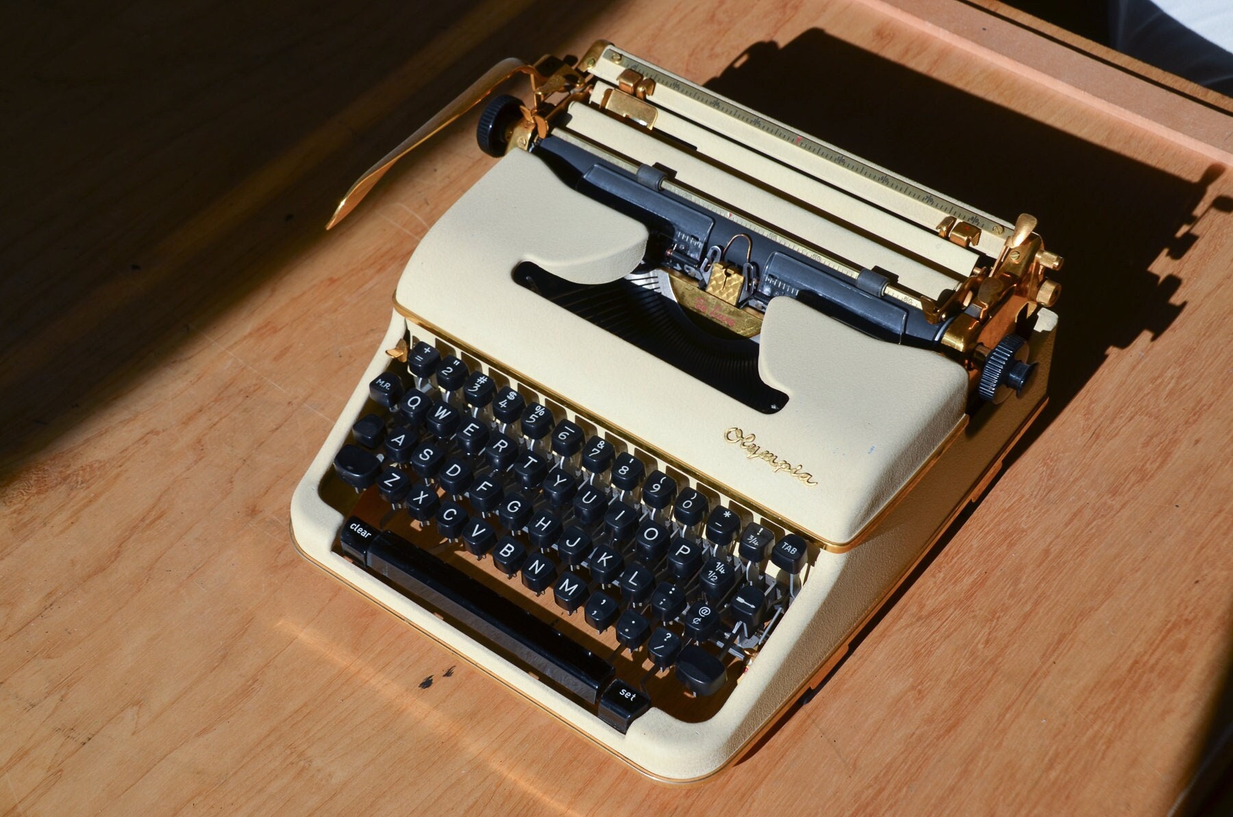 Olympia sg1 typewriter - Etsy 日本