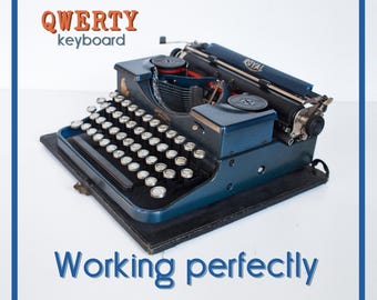 PERFECTLY WORKING Typewriter - Crackled Blue Royal Portable P - Professionally Serviced - 1-3 Day Delivery WORLDWIDE