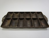 Vintage Griswold Cast Iron No. 11 950A French Roll Muffin Pan