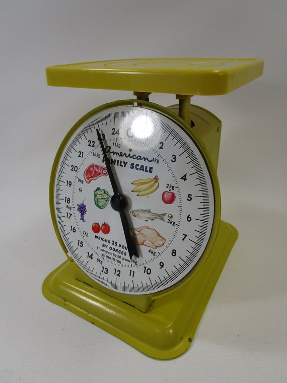 Vintage 2025 grocery scale