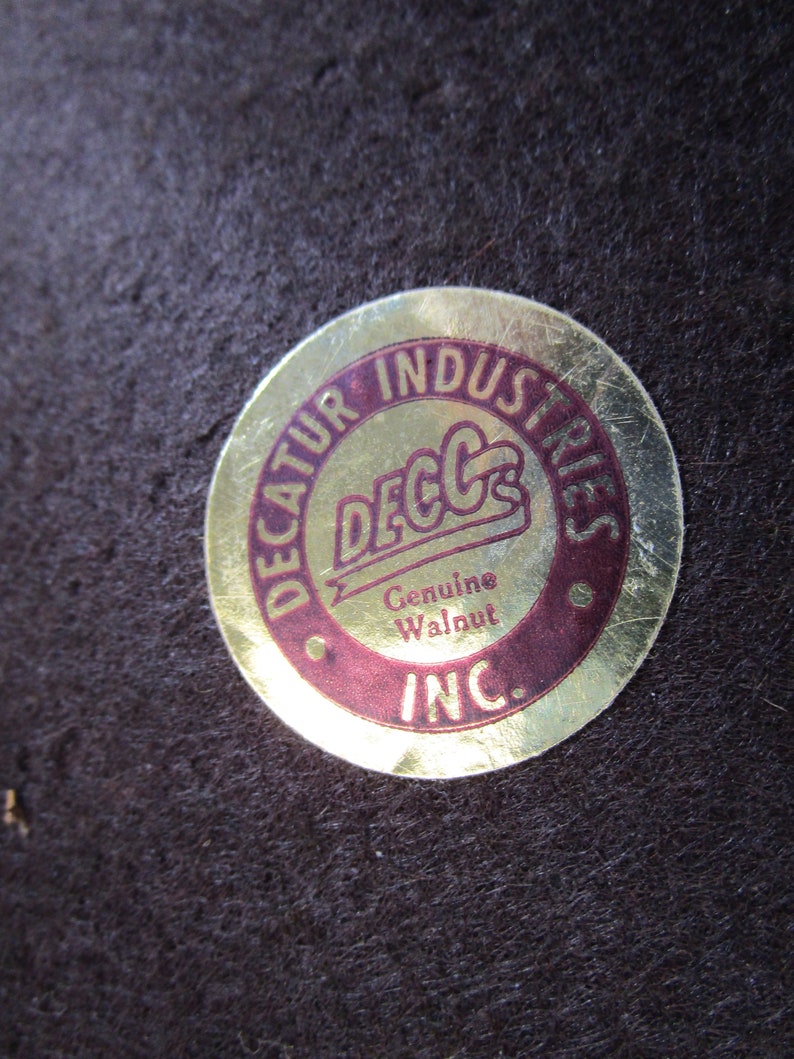 Vintage Decature Industries Walnut Humidor /& Pipe Holder