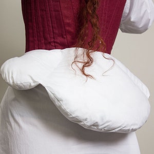 Late 18th century hip pad in cotton