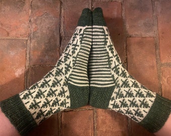 o Tannenbaum sock pattern PDF download