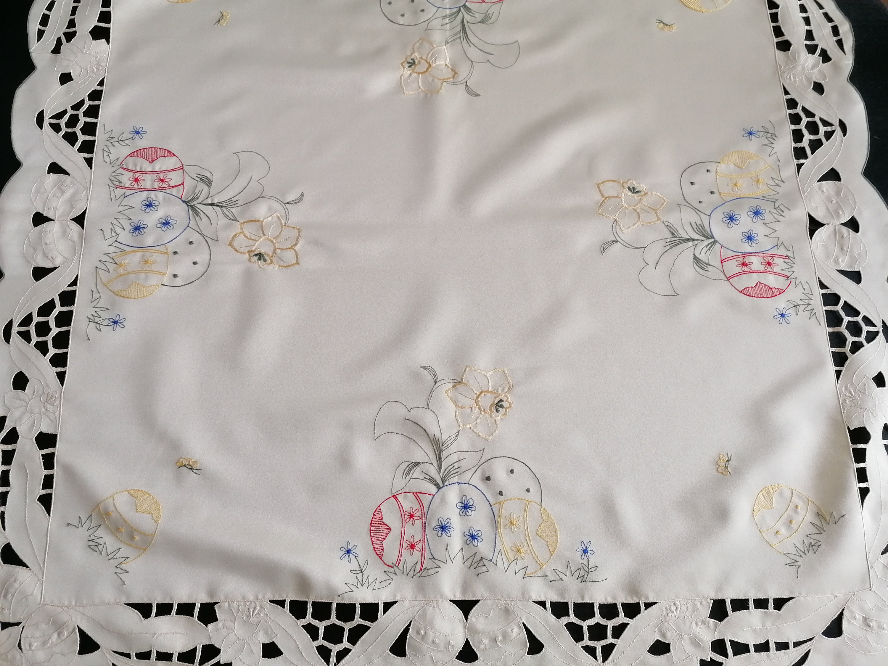 Dark Green Yellow Easter Chicks Easter Eggs Embroidery #4-01-35 Vintage Easter Table Cloth