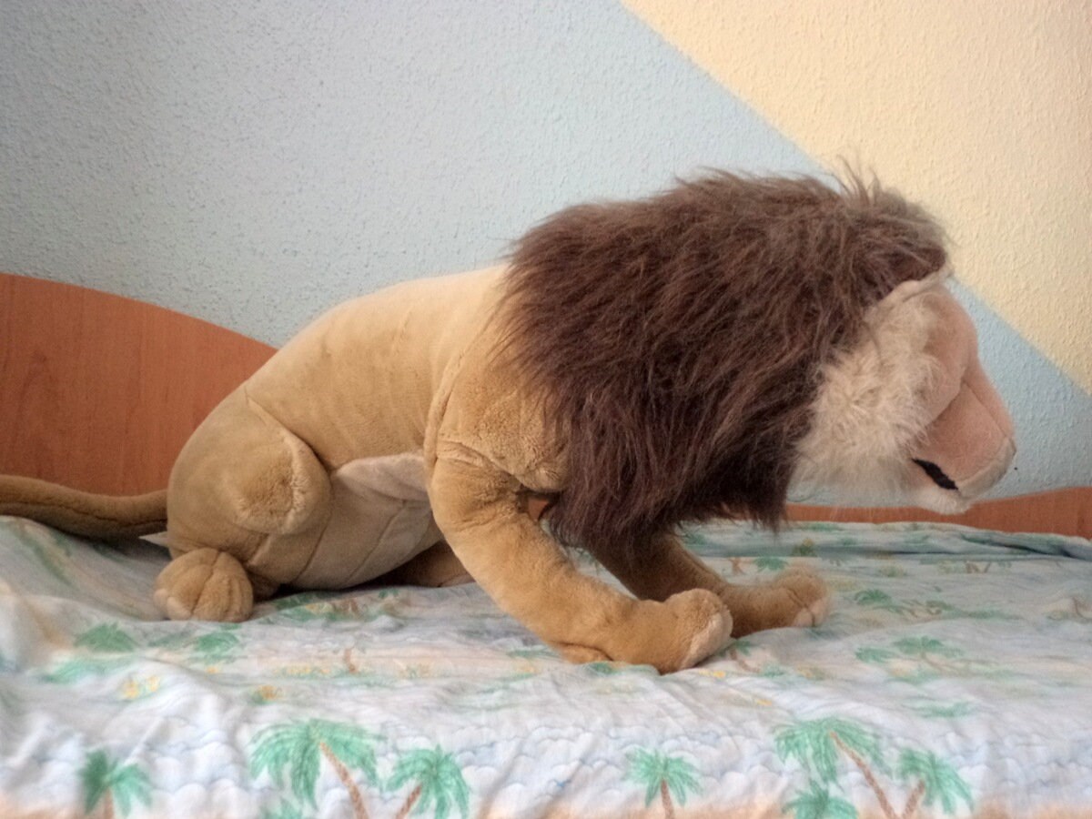 giant lion plush