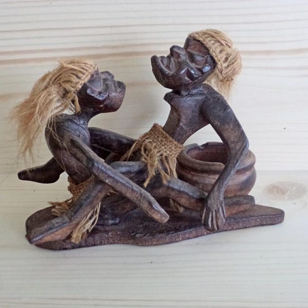 Vintage Erotic Wooden Figure - Native Aboriginal Art - Kama Sutra Art - Wood decorative Ashtray - Sexual Scene man and woman