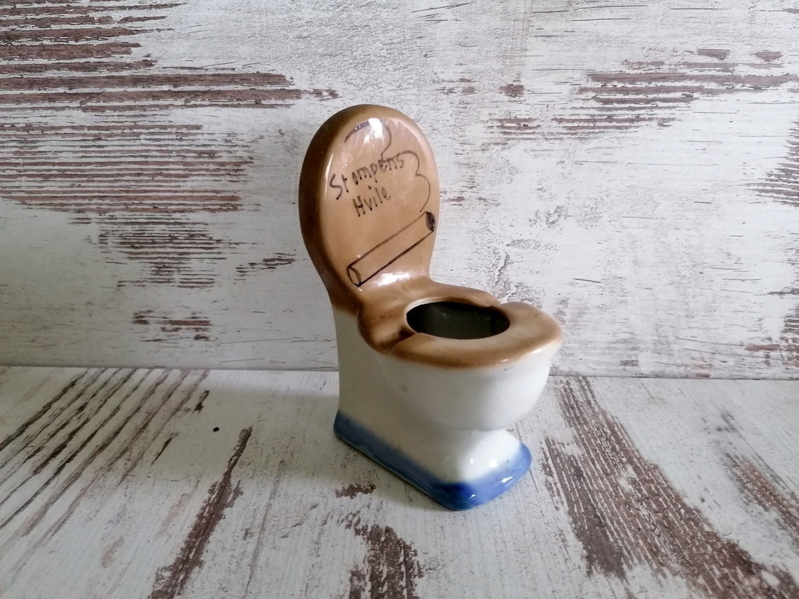 Toilet Seat Ashtray Ceramic Toilet Ashtray Stompens Hvile Etsy