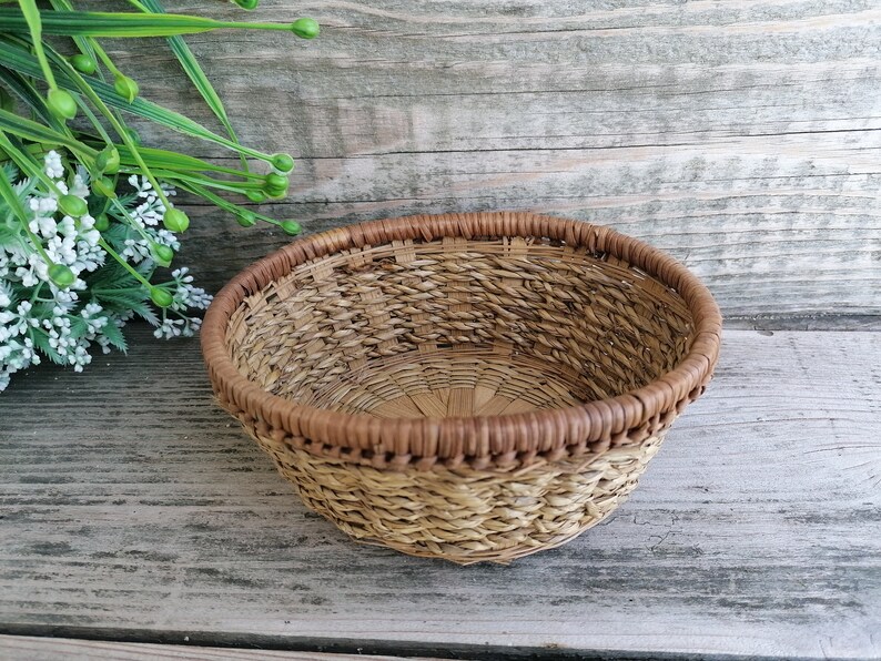 Vintage Wicker Bowl Small Oval Wicker Basket Farmhouse Rustic Etsy