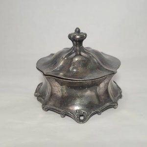 Vintage Pair point MFG CO New Bedford Mass Quadruple Plate Jewelry Box - Original Liner - NG