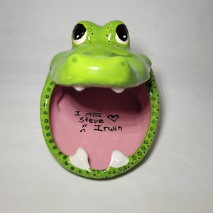Ceramic Crocodile Sponge Holder - Handpainted - I Miss Steve Irwin Scrubby - Kitchen