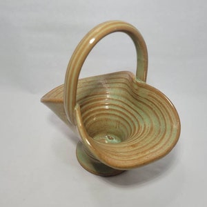 Vintage Ceramic Basket - NG