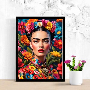 Puede incluir: Un retrato colorido de una mujer con una corona de flores y una blusa estampada. El fondo es azul oscuro con flores vibrantes.