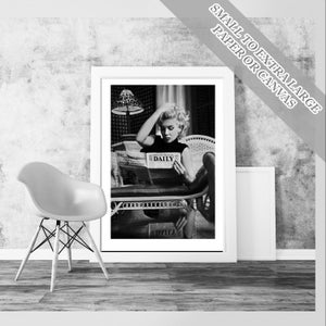 Marilyn Monroe Newspaper - Classic Romantic Print Poster Rolled Cotton Matt Canvas Wall Art - Black & White Photo