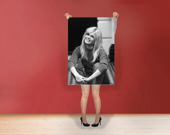 Brigitte Bardot The smile - Classic Art Print Poster Cotton Matt Canvas Wall Art - French former actress, singer and fashion model Photo