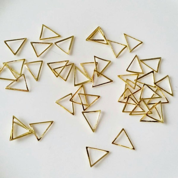 Gold triangle Metal frames- 3D japanese nail art 4 pcs