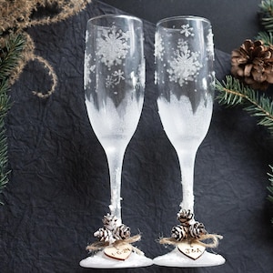 Winter Wedding Champagne Flutes: Hand-Painted Snowflake Toasting Glasses (Set of 2)