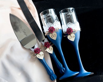 Flautas de boda azul marino y servidor de pasteles, vasos de boda y cuchillo para pastel, vasos para tostar, cortador de pastel de boda