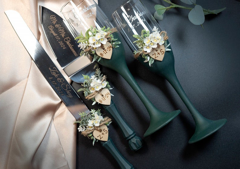 Bride and Groom Wedding Glasses Wedding Cake Server Set with Matching Champagne Wedding Glasses Set of 4 image 1